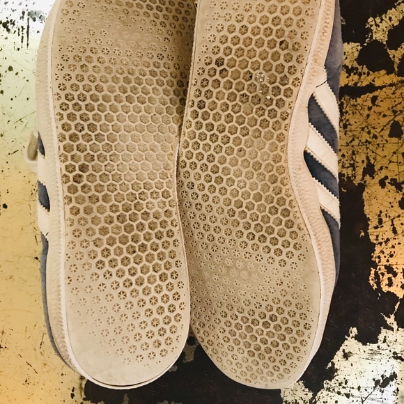 SOLD - Gray White Suede Gazelle Adidas Women 9 - Picture 5 of 8